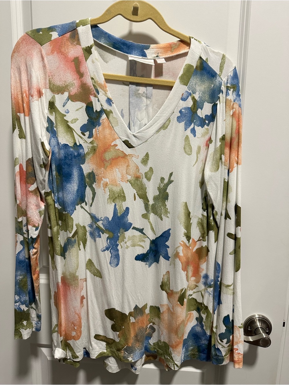 Women's V-Neck Floral Long-Sleeve Top - White/Blue/Peach